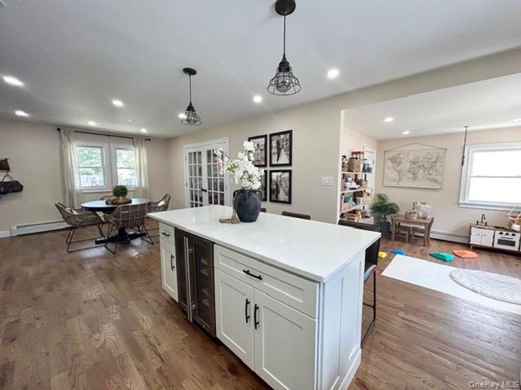 Photo of 32 Morris Avenue, Patchogue, NY 11772 (MLS # 1028853)
