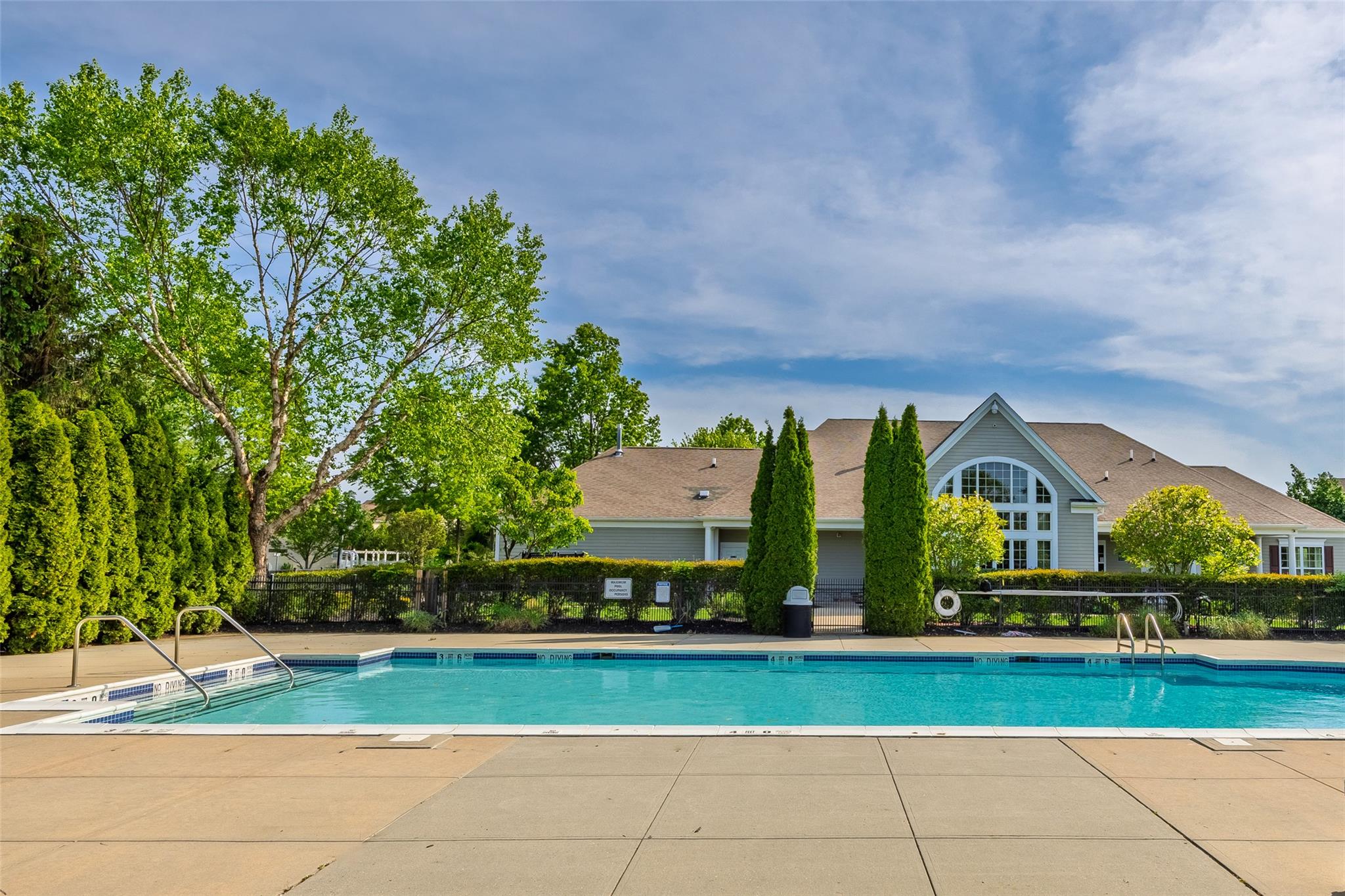 33 Avolet Court, Mount Sinai, New York image 49