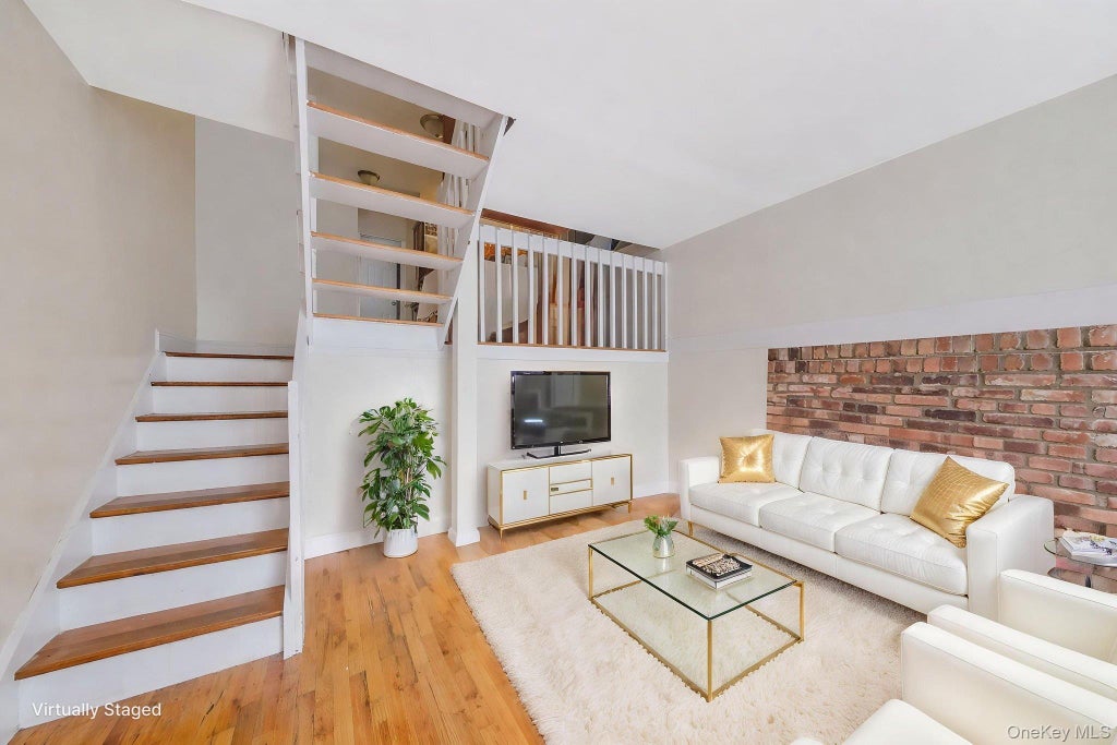 Photo of 403 E 87th Street #3B, New York (Manhattan), NY 10128 (MLS # 1038226)