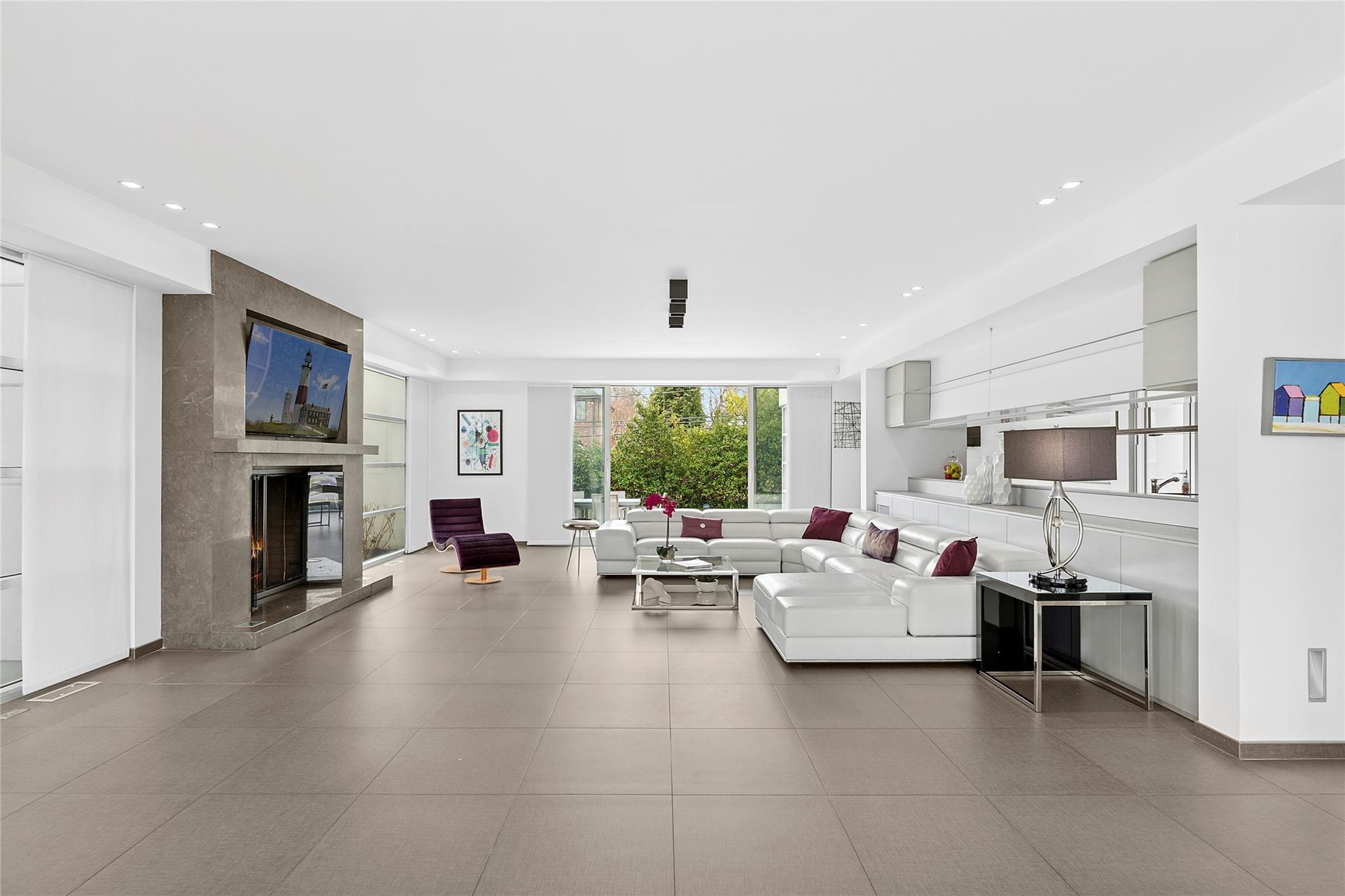 32 Pebble Lane