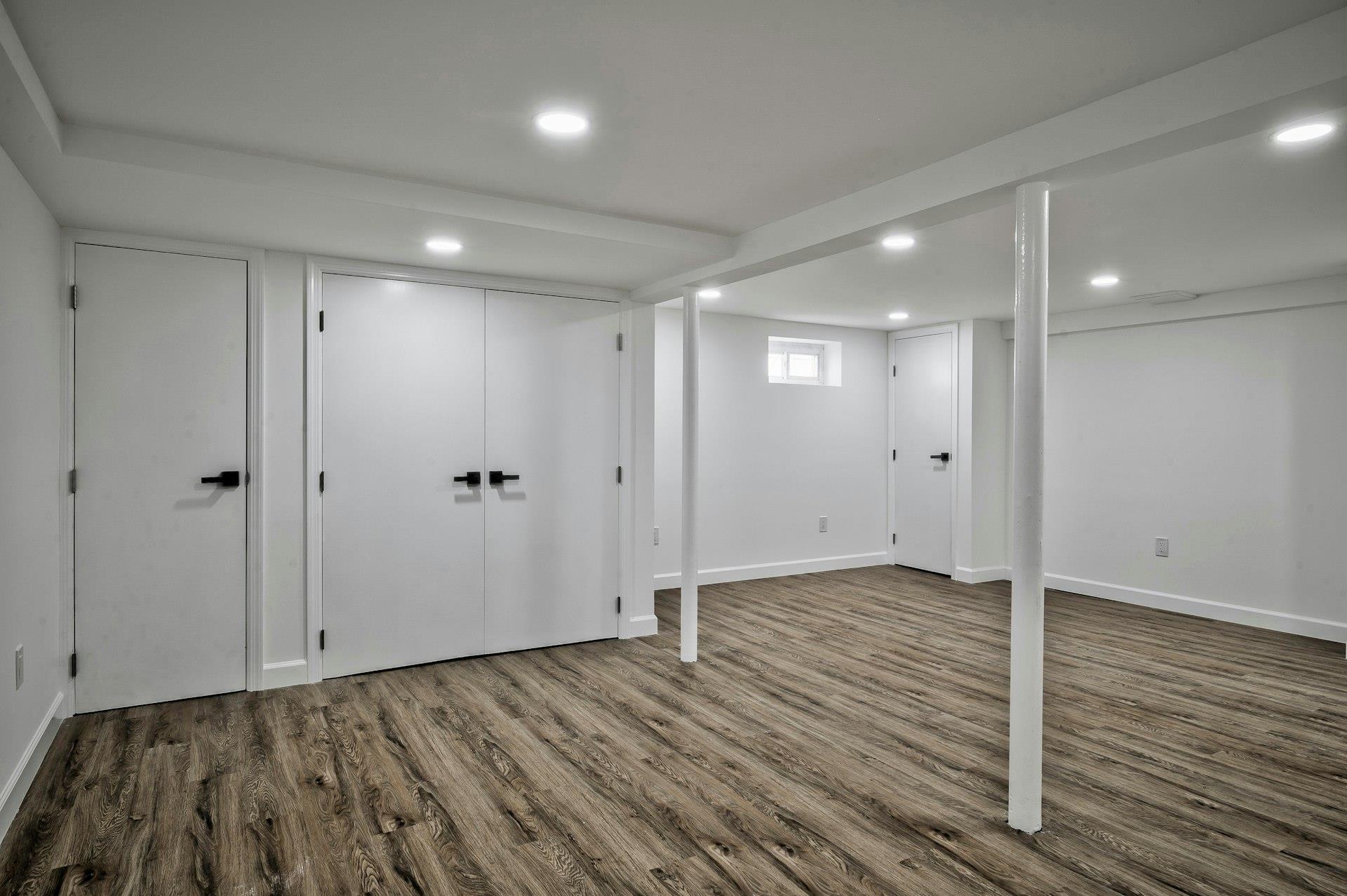 646 Evelyn Ave Avenue, East Meadow, New York image 17