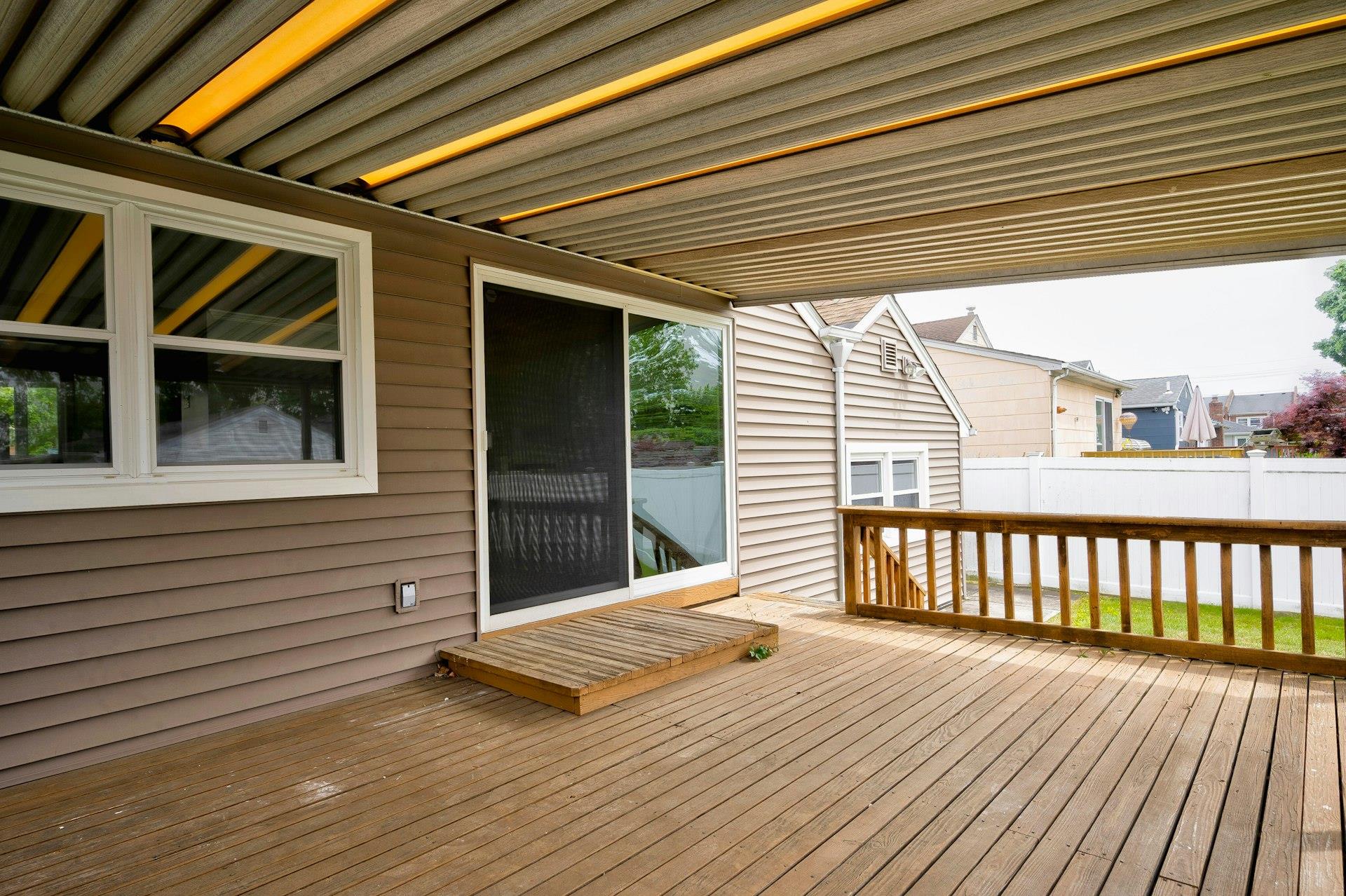 646 Evelyn Ave Avenue, East Meadow, New York image 24