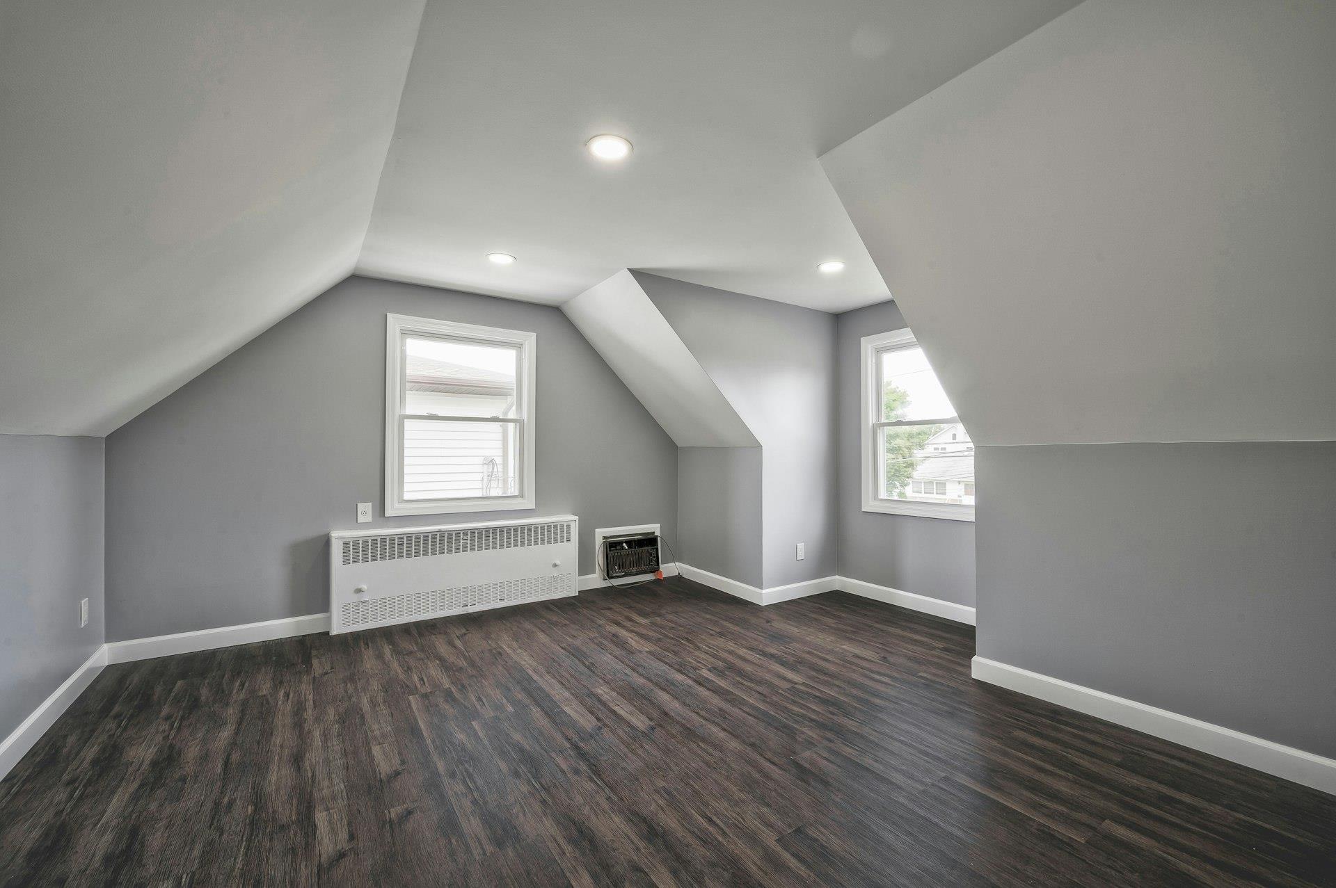 646 Evelyn Ave Avenue, East Meadow, New York image 22