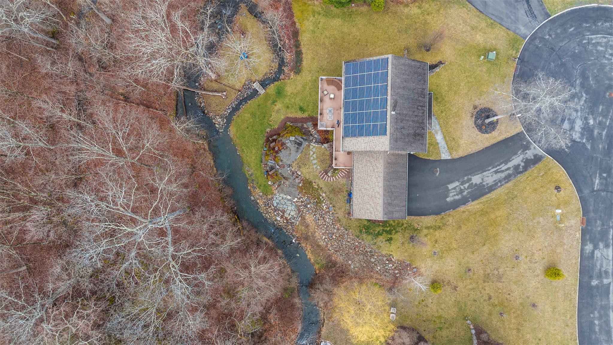 7 Taylor Street, New Paltz, New York image 3