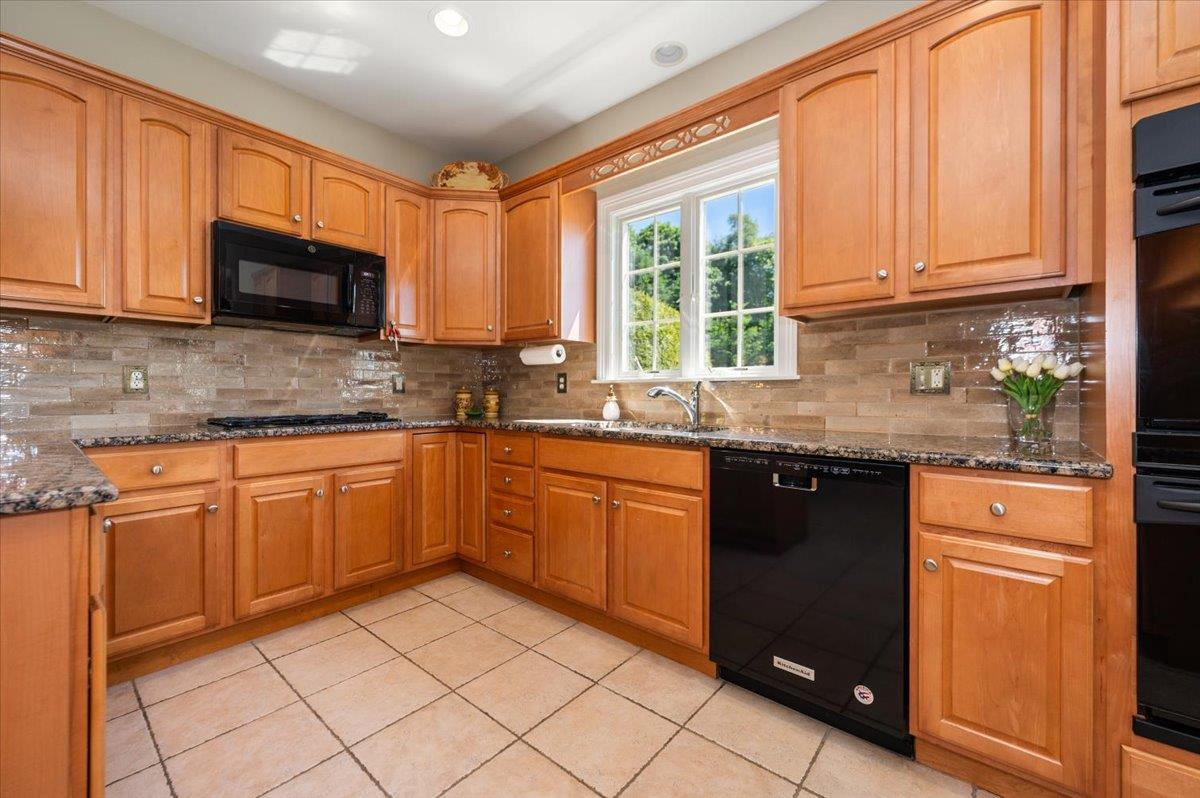 26 Hynard Place, Baldwin Place, New York image 8