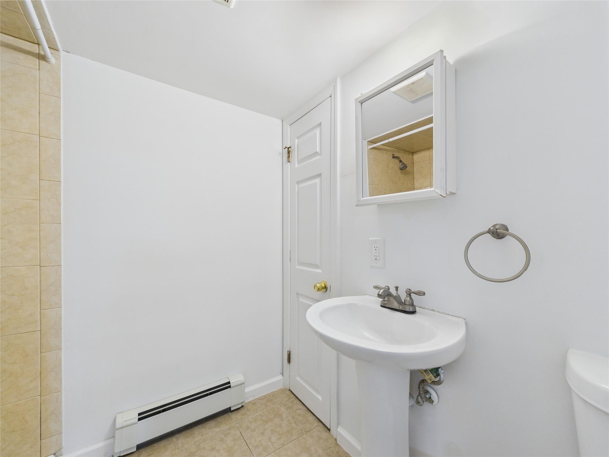 170 Mastic Boulevard, Mastic, New York image 21