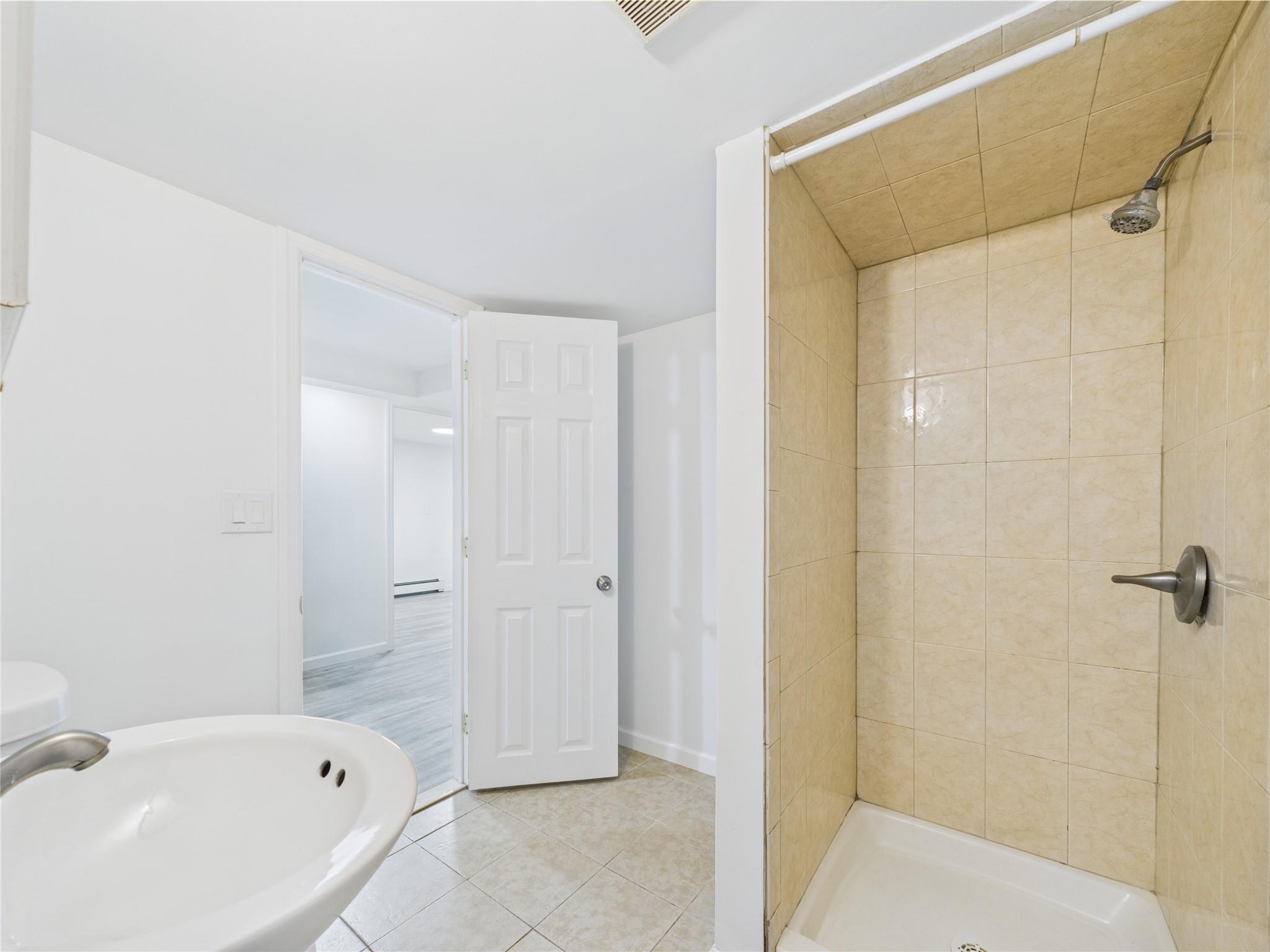 170 Mastic Boulevard, Mastic, New York image 22