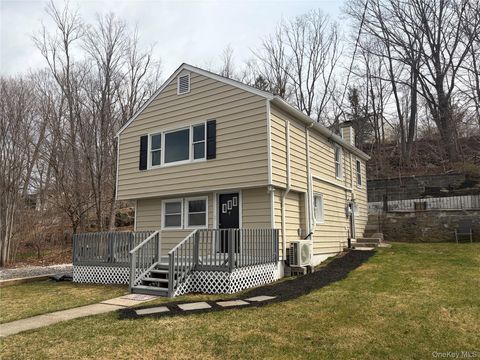 Homes For Sale - 12 Montrose Drive<br/> Putnam County, Carmel, NY 10512