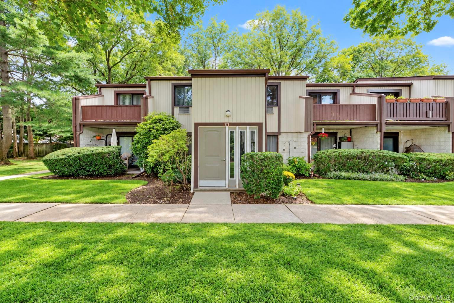 107 Richmond Boulevard 4B - Photo 2