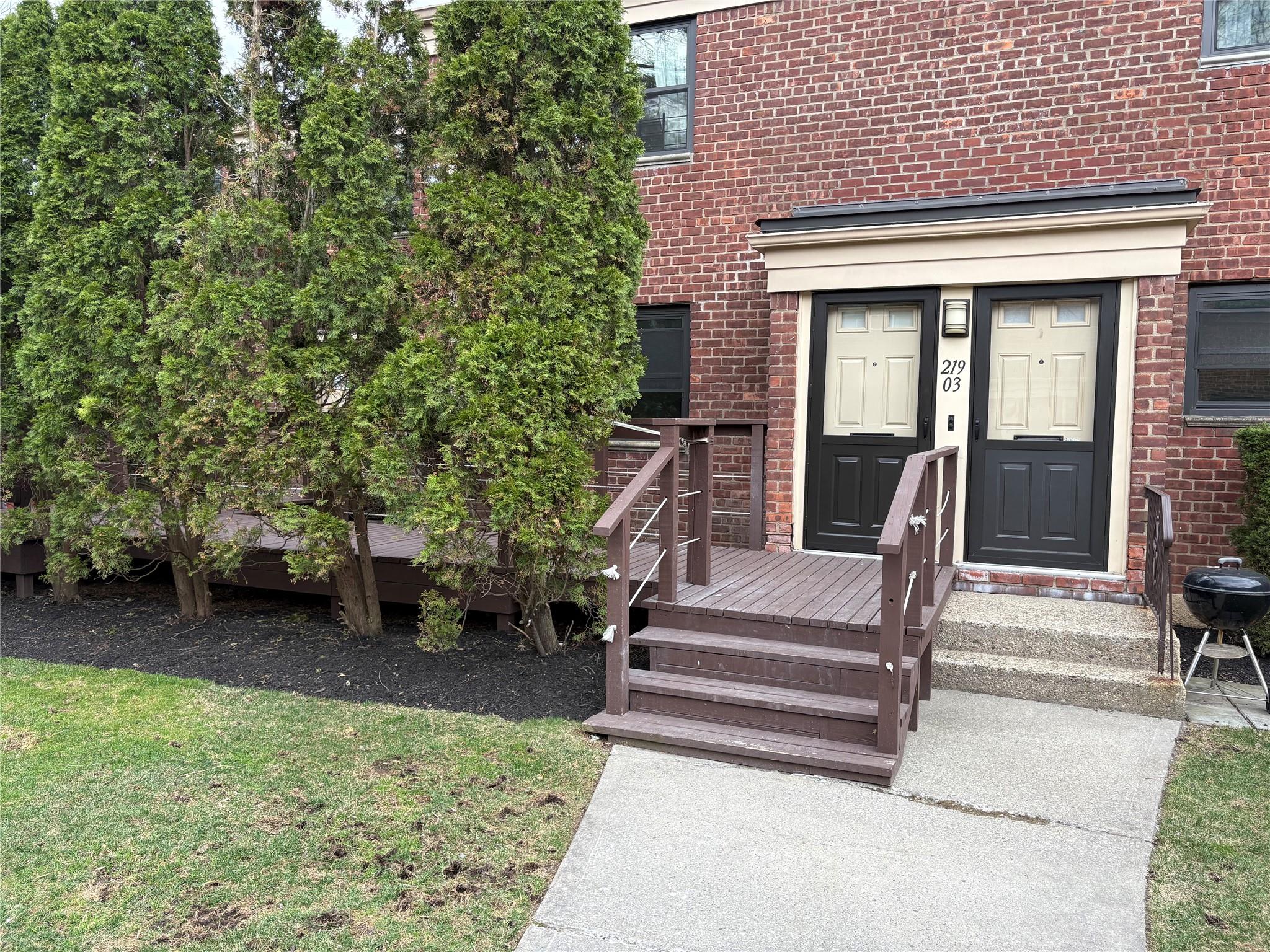 Property for Sale at 74th Avenue Lower, Bayside, Queens, NY - Bedrooms: 2 
Bathrooms: 1 
Rooms: 4  - $367,000