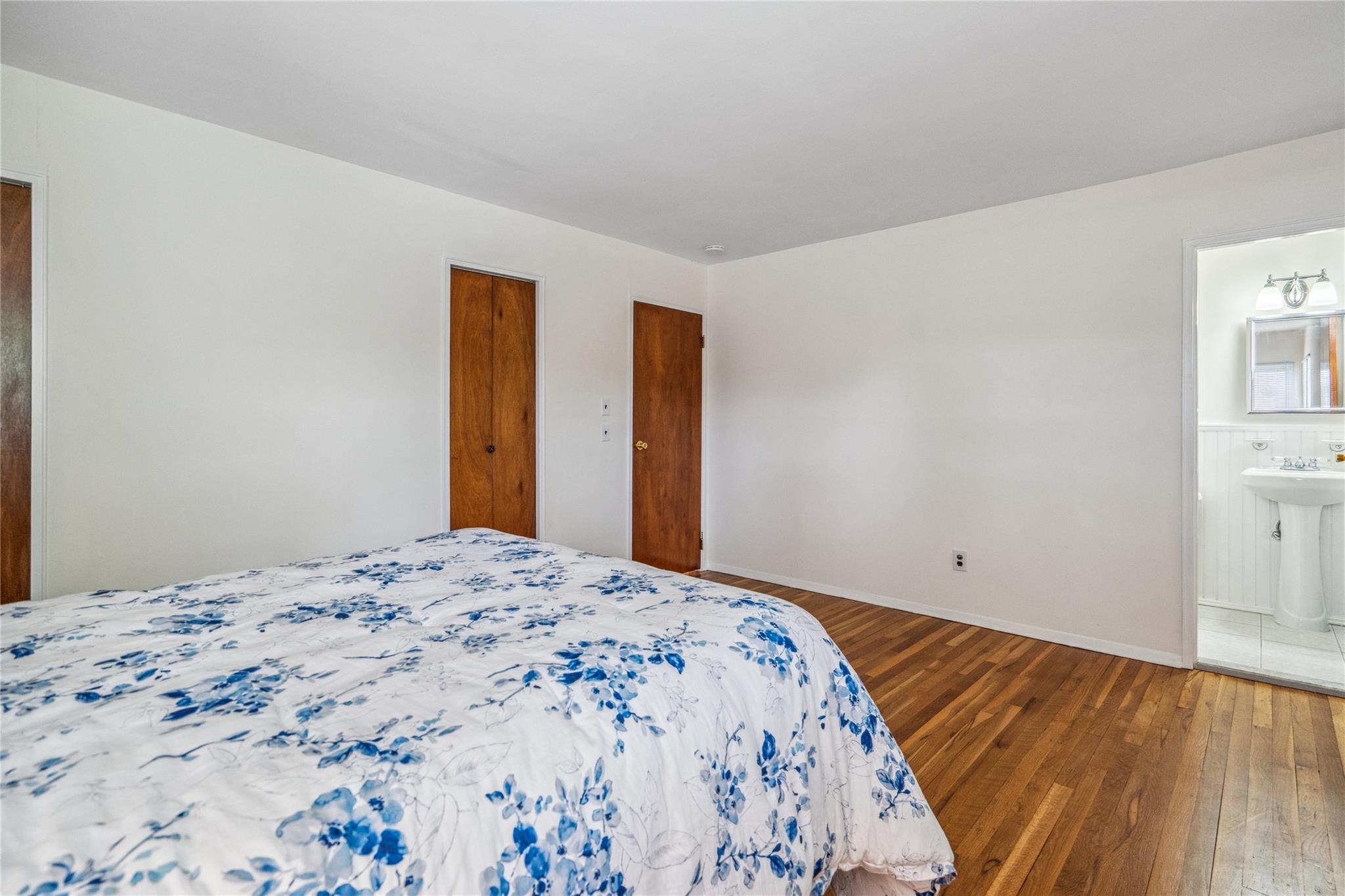 6 Poppy Drive, Massapequa Park, New York image 21