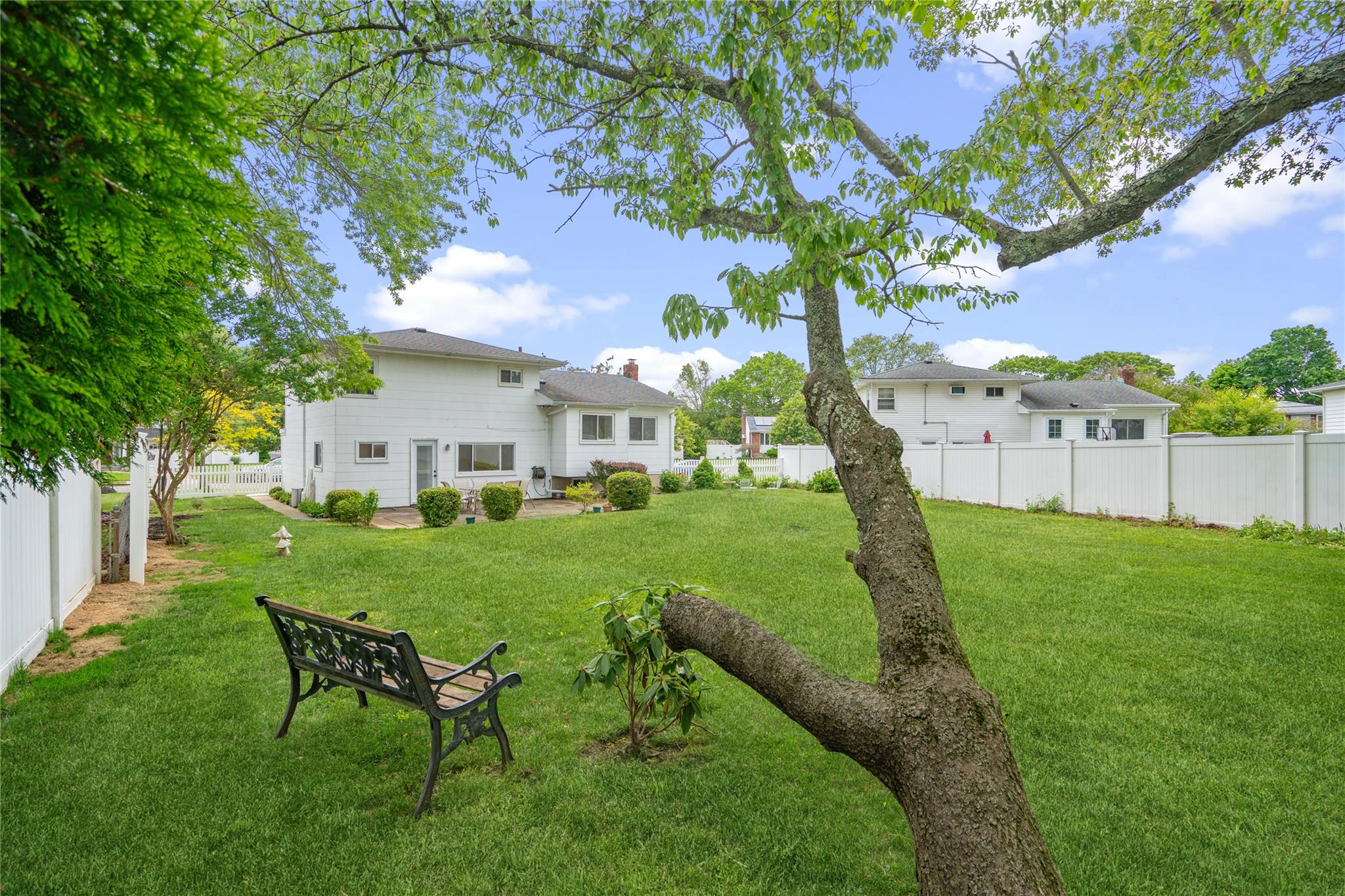 6 Poppy Drive, Massapequa Park, New York image 36