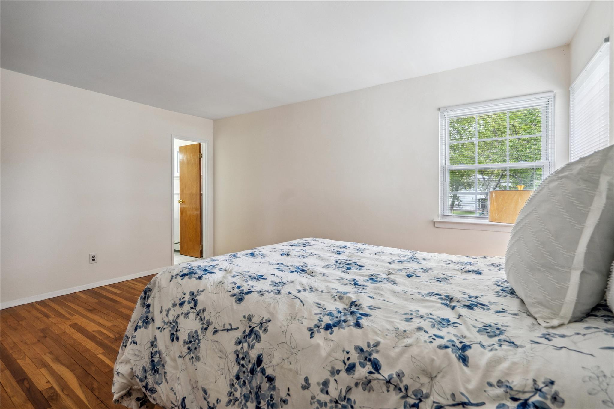 6 Poppy Drive, Massapequa Park, New York image 20