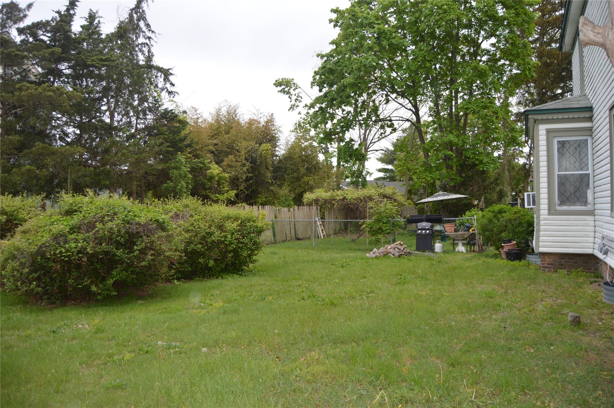 80 Monell Avenue, Islip, New York image 2