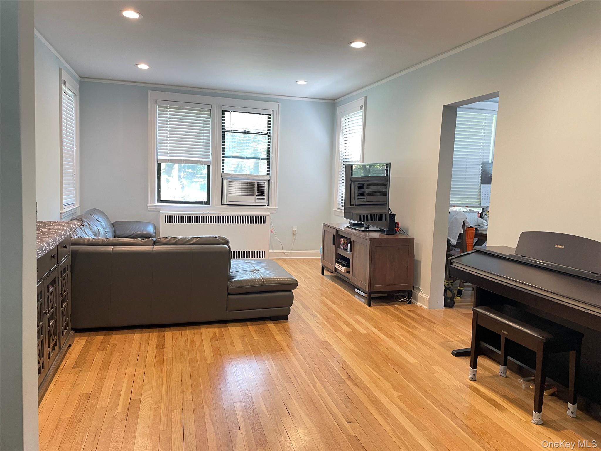 4001 Little Neck Parkway 1A
