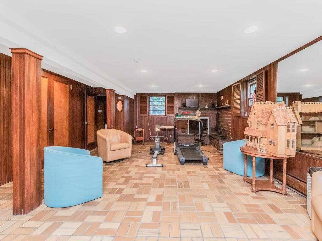 1 Kingston Avenue, Yonkers, New York image 34