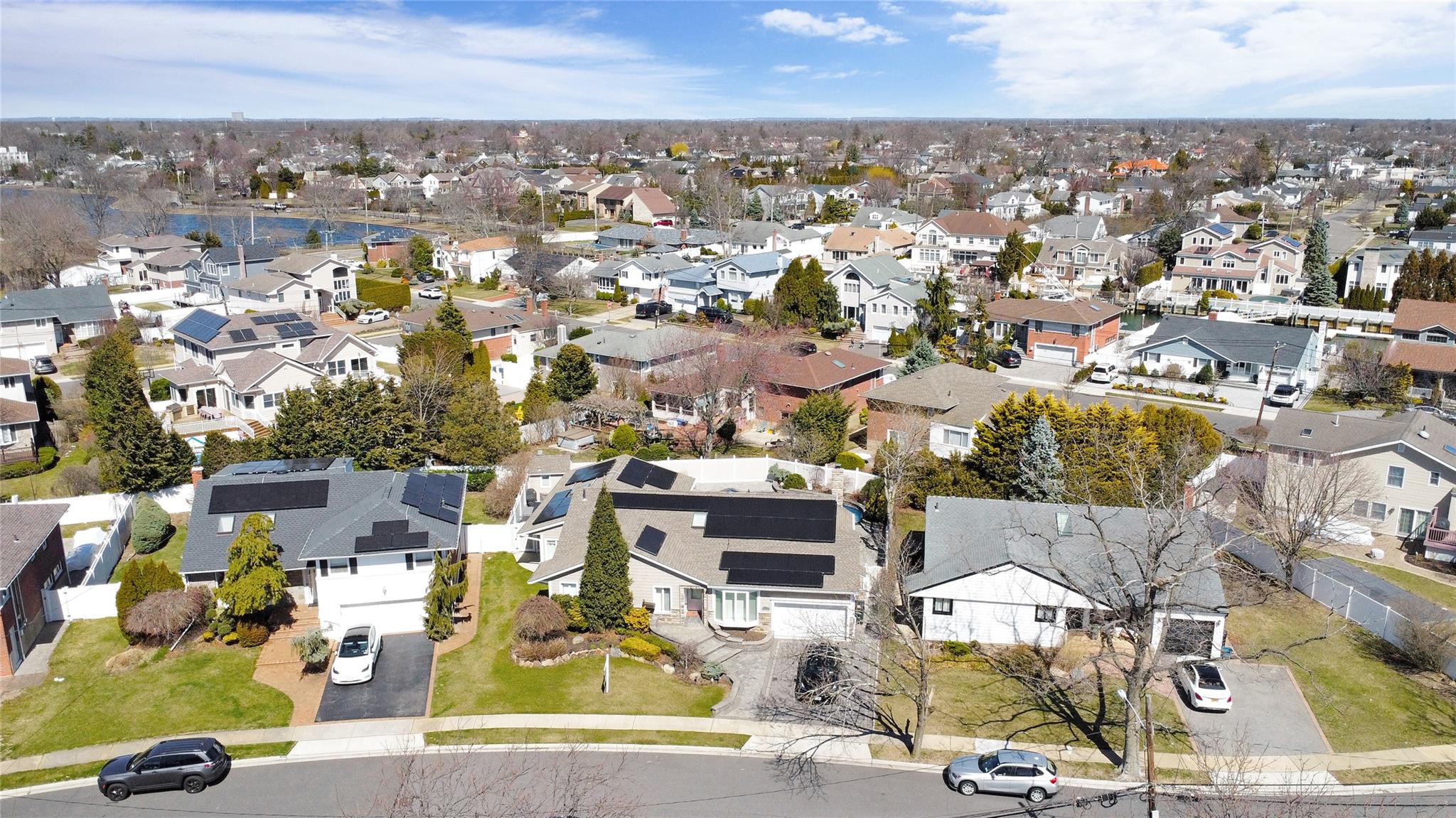 1951 Helen Court, Merrick, New York image 33
