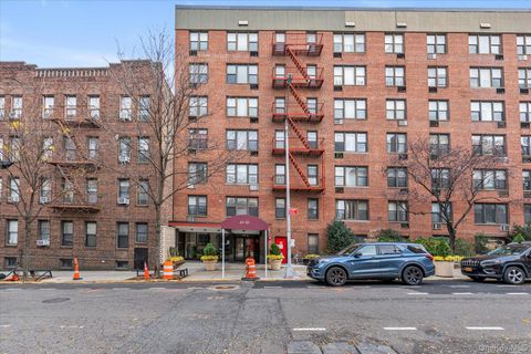 Photo of 41-31 51 Street #4A, Woodside, NY 11377 (MLS # 937148)