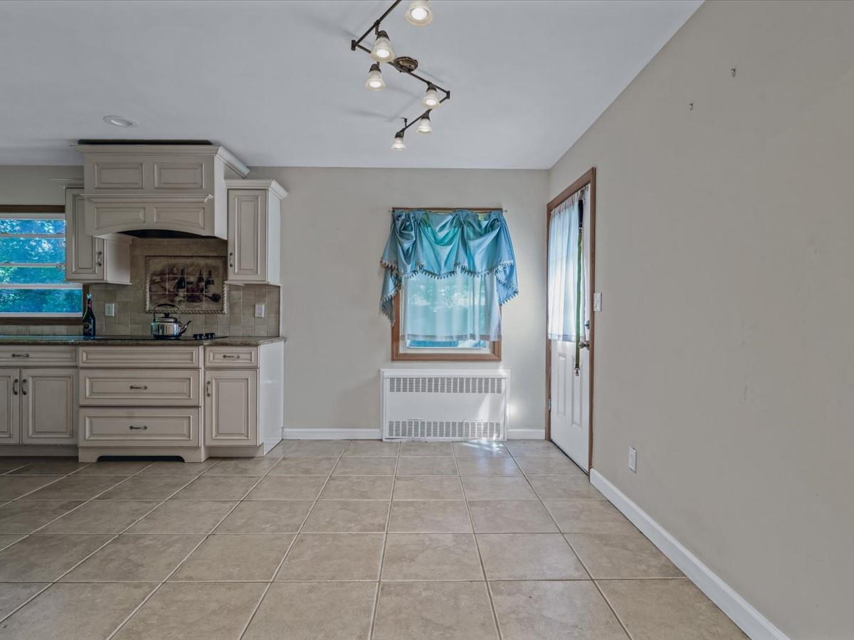 261 N Albany Avenue, Massapequa, New York image 5