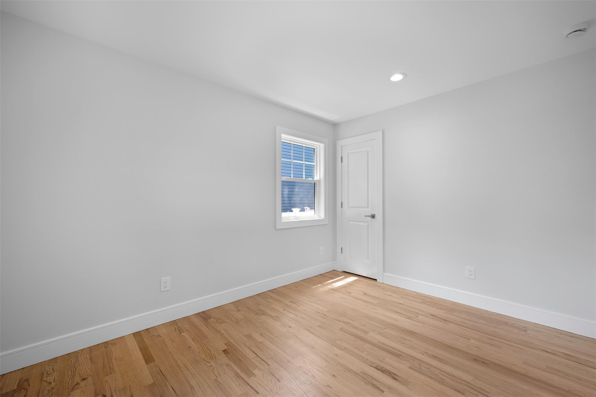 8 Massey Court, Huntington, New York image 25