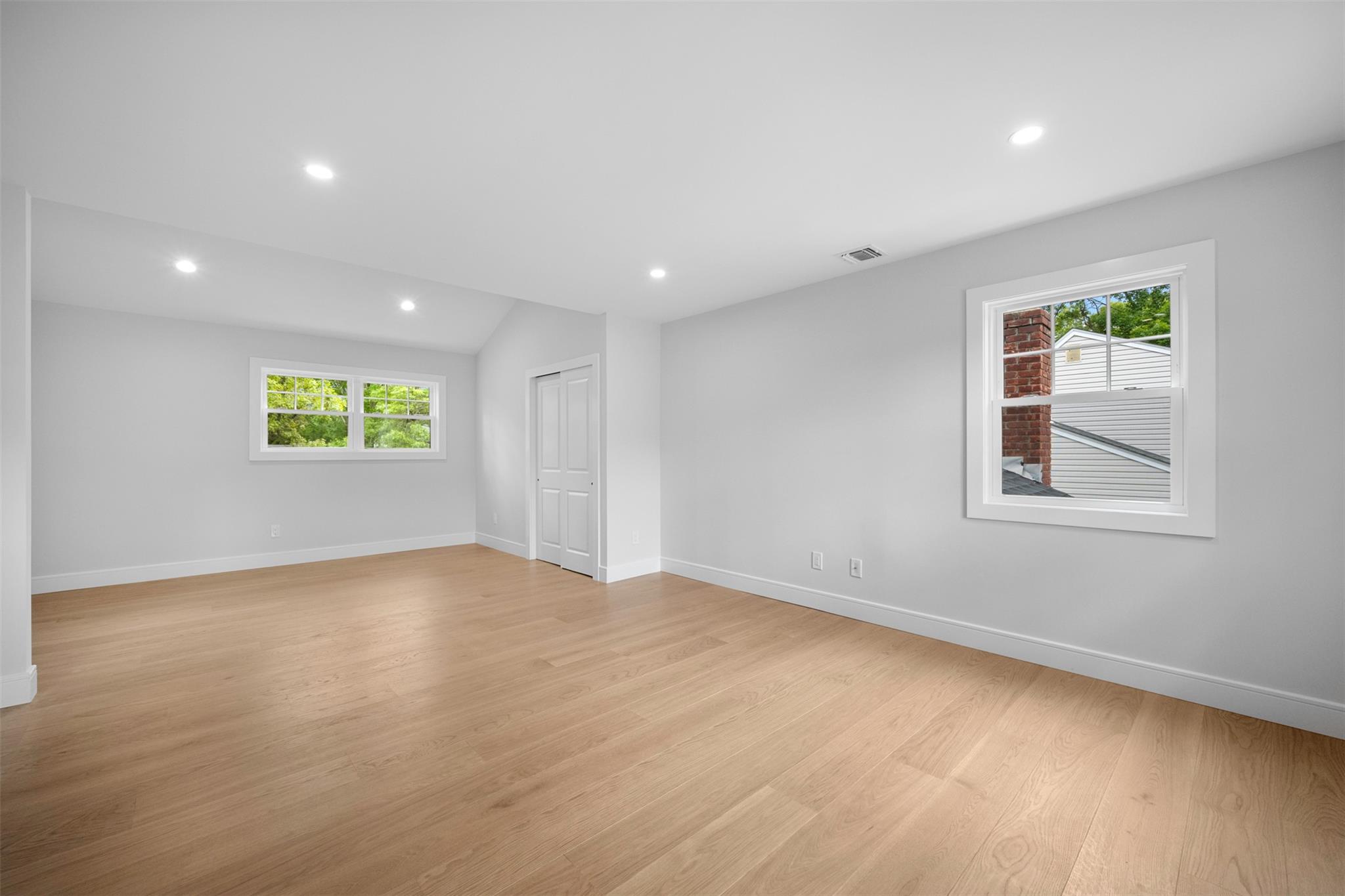 8 Massey Court, Huntington, New York image 34
