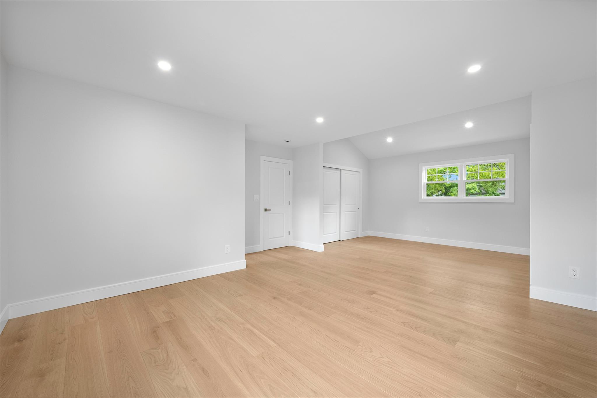8 Massey Court, Huntington, New York image 35
