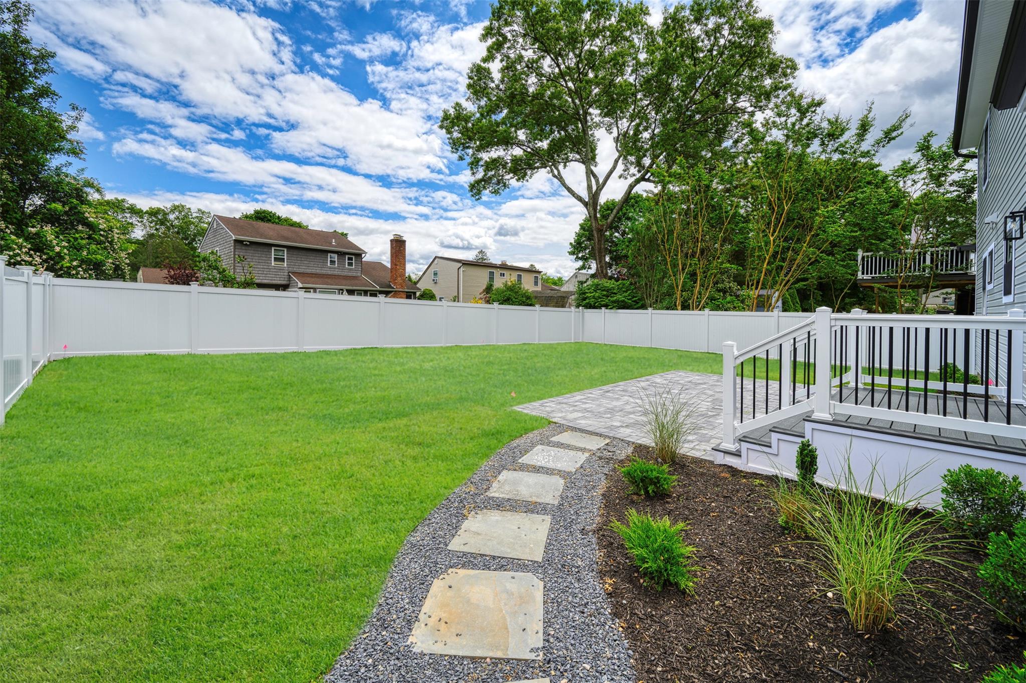 8 Massey Court, Huntington, New York image 8