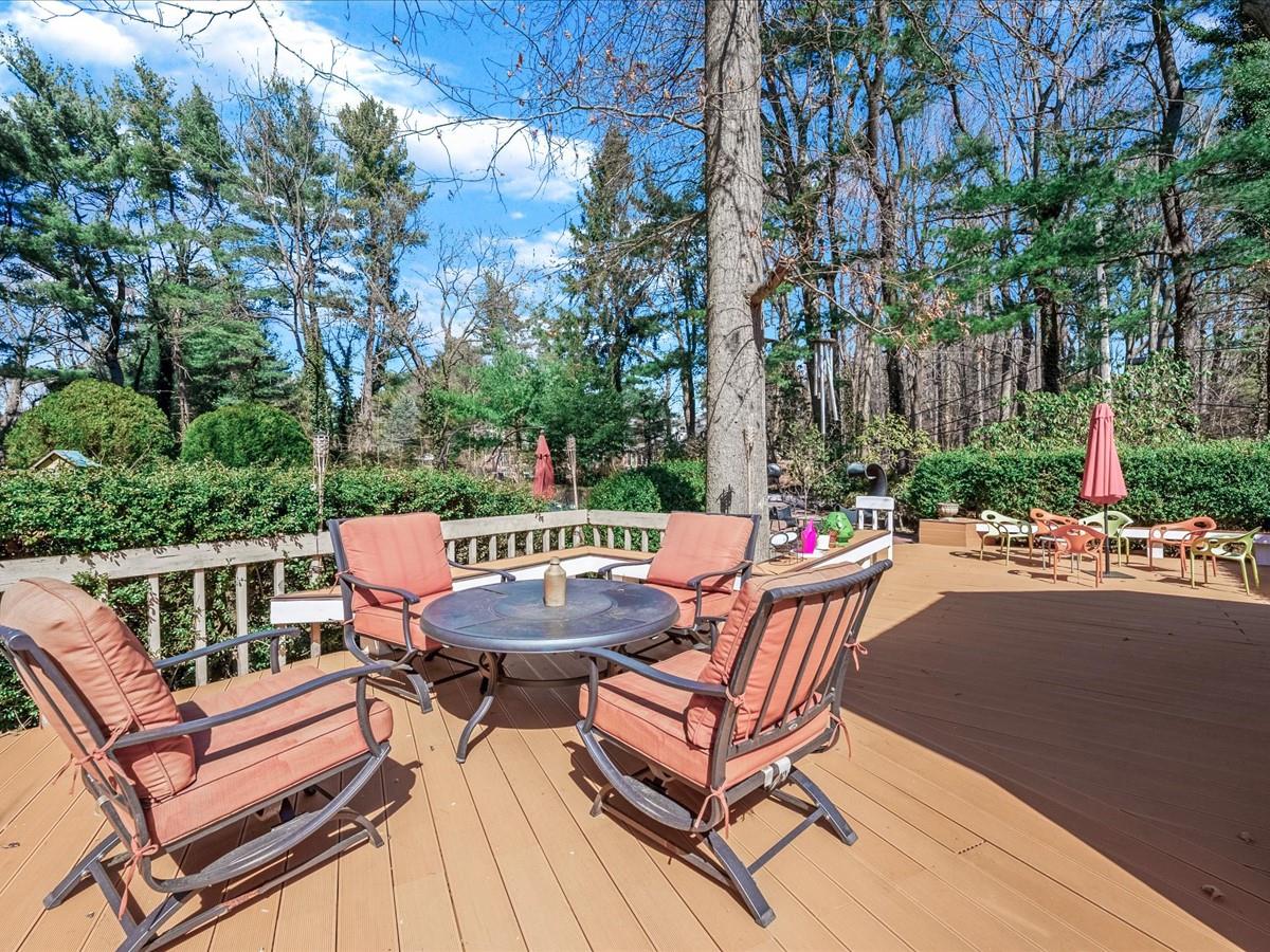 7 Hewlett Drive, Old Westbury, New York image 35
