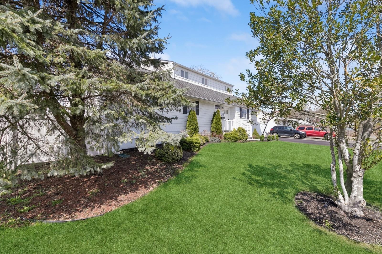 3114 Heather Avenue, Medford, New York image 33