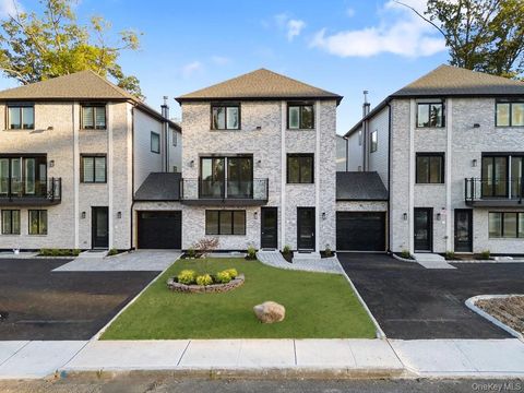 27 Ellish Parkway 103 Spring Valley NY 10977