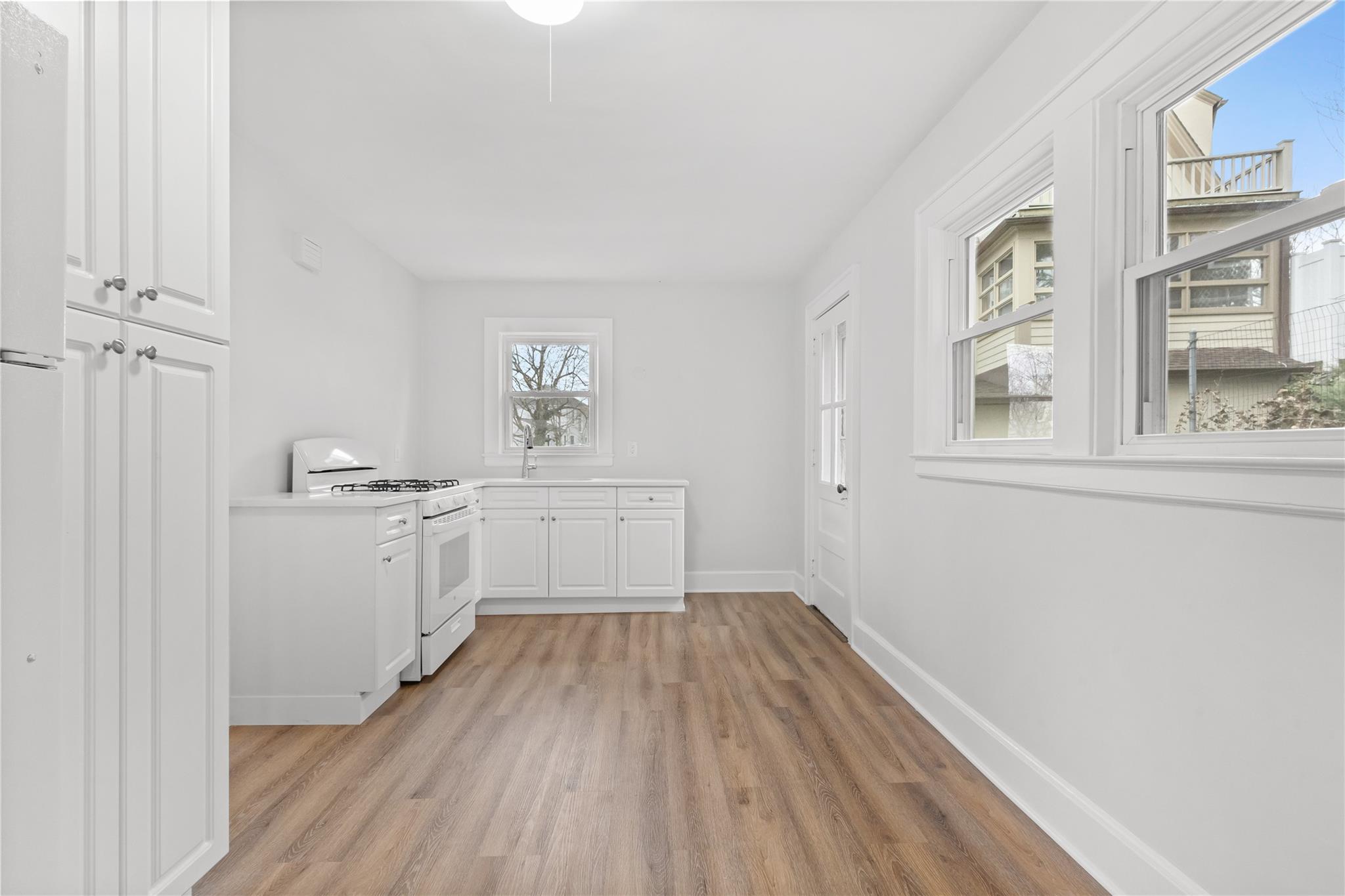 12 Bolling Place, Greenwich, Connecticut image 5