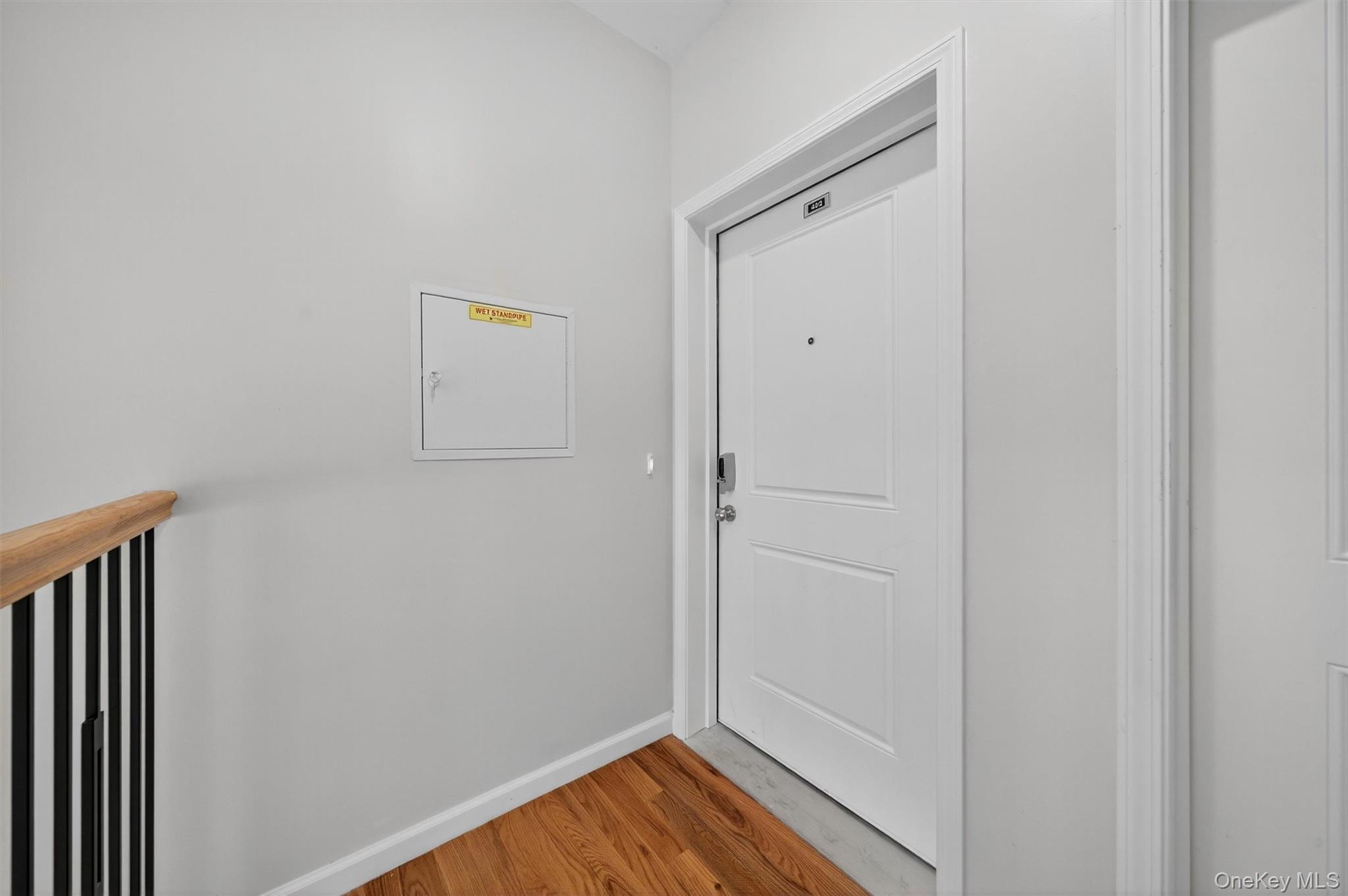 7 Maglenitz Street 402