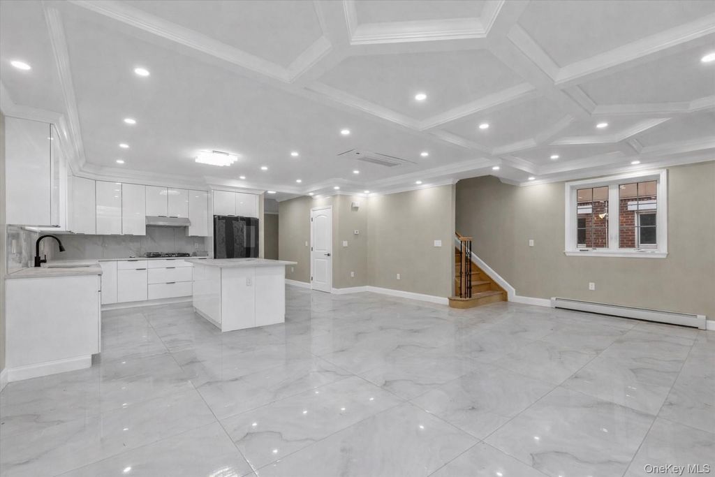 Photo of 27-09 Utopia Parkway, Flushing, NY 11358 (MLS # 946161)