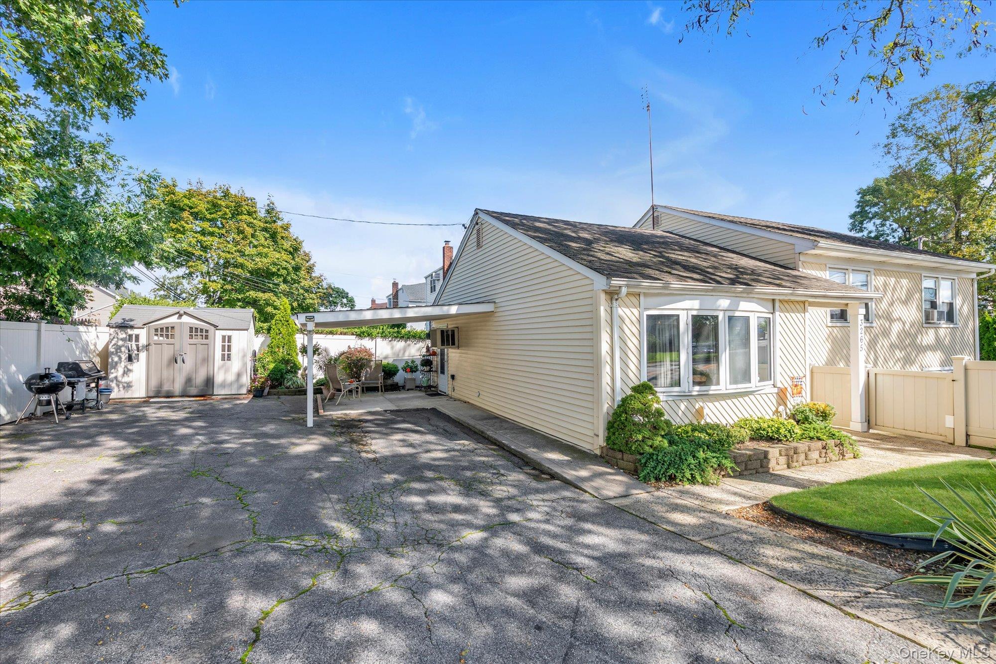 3265 Brower Avenue