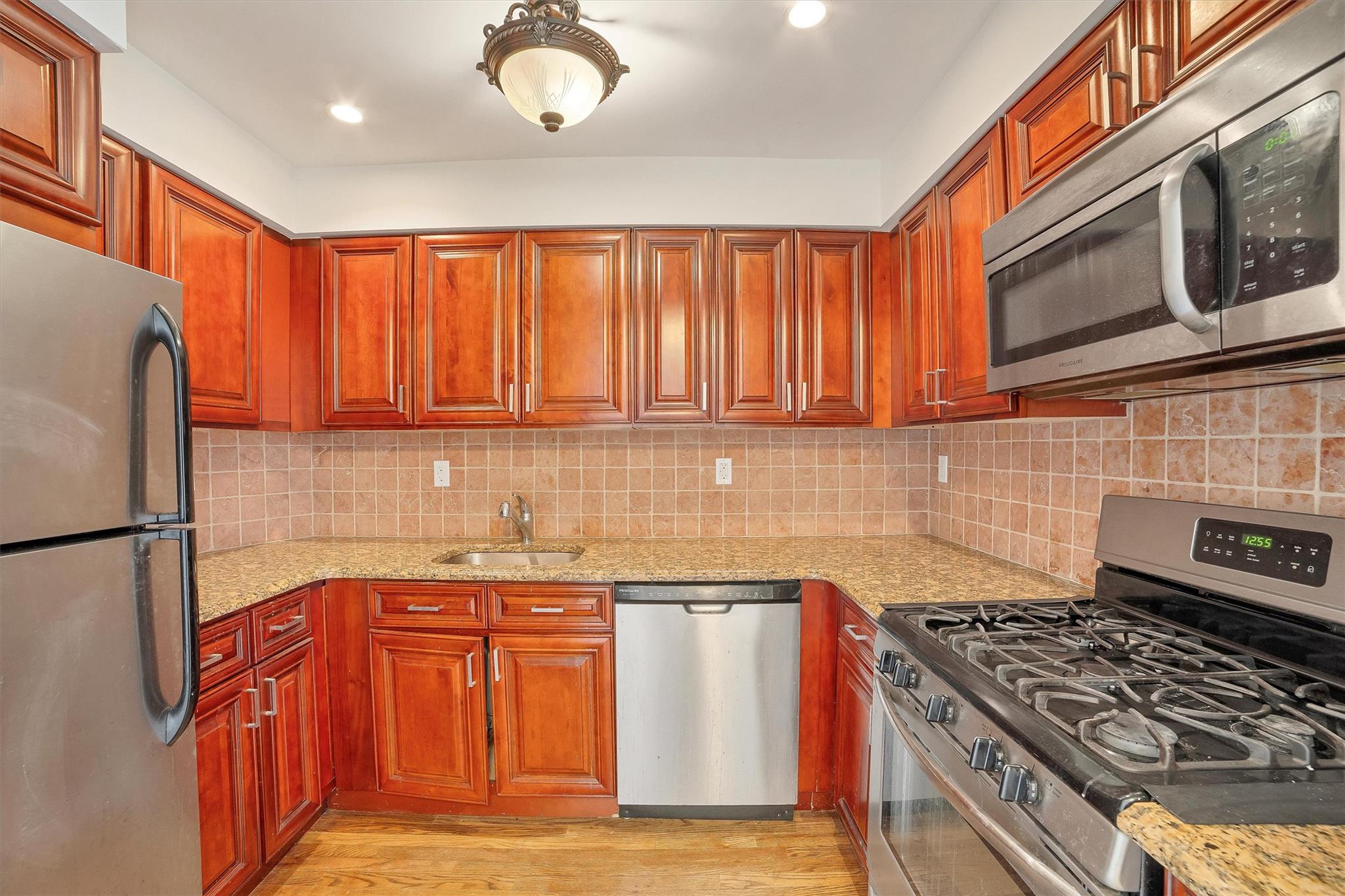 3703 Pratt Avenue #1B, Bronx, New York image 7