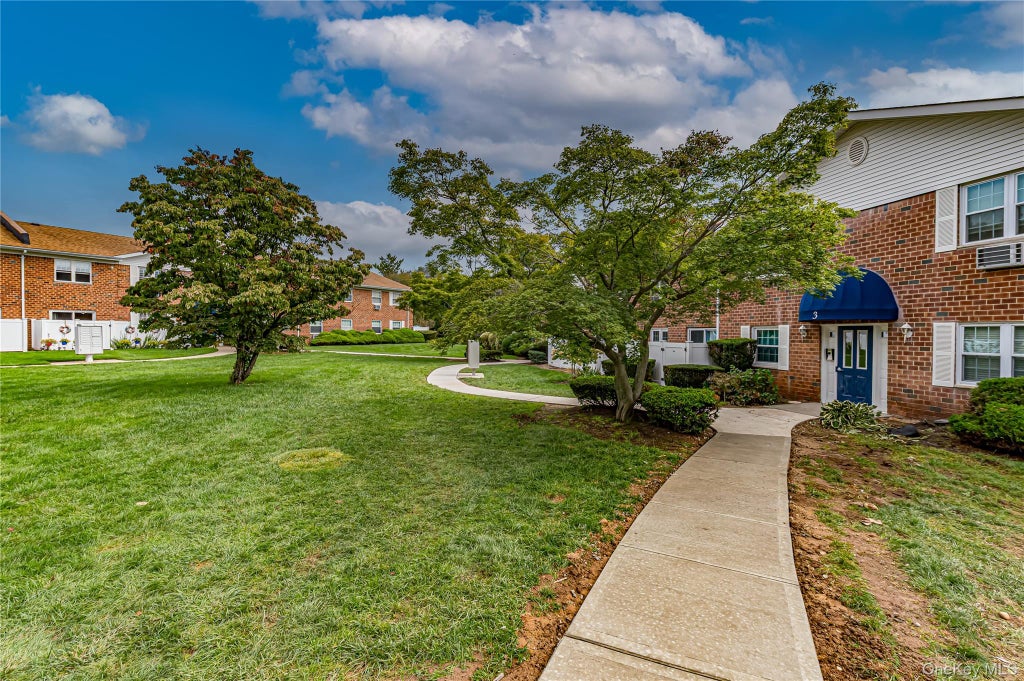 Photo of 460 Old Town Road Rd #3-O, Port Jefferson Station, NY 11776 (MLS # 1046898)