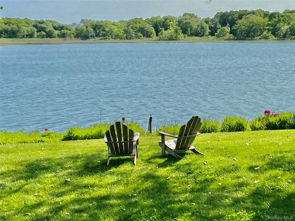 Photo of 1875 Bayview Avenue, Southold, NY 11971 (MLS # 985778)