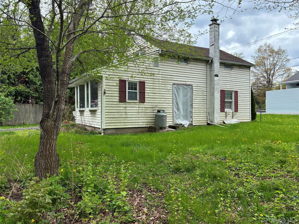 Photo of 42 State Route 9H, Hudson, NY 12513 (MLS # 1016121)