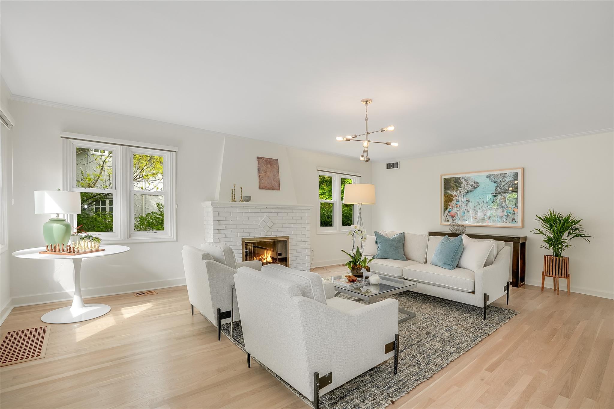 654 Forest Avenue, Larchmont, New York image 9