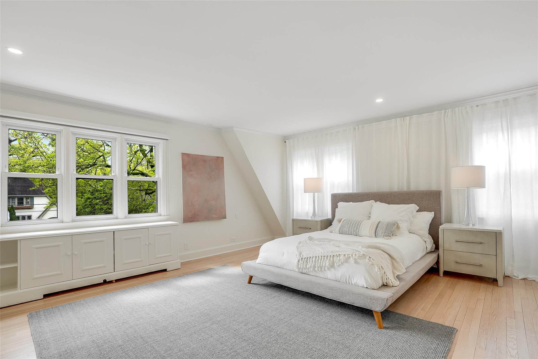 654 Forest Avenue, Larchmont, New York image 23