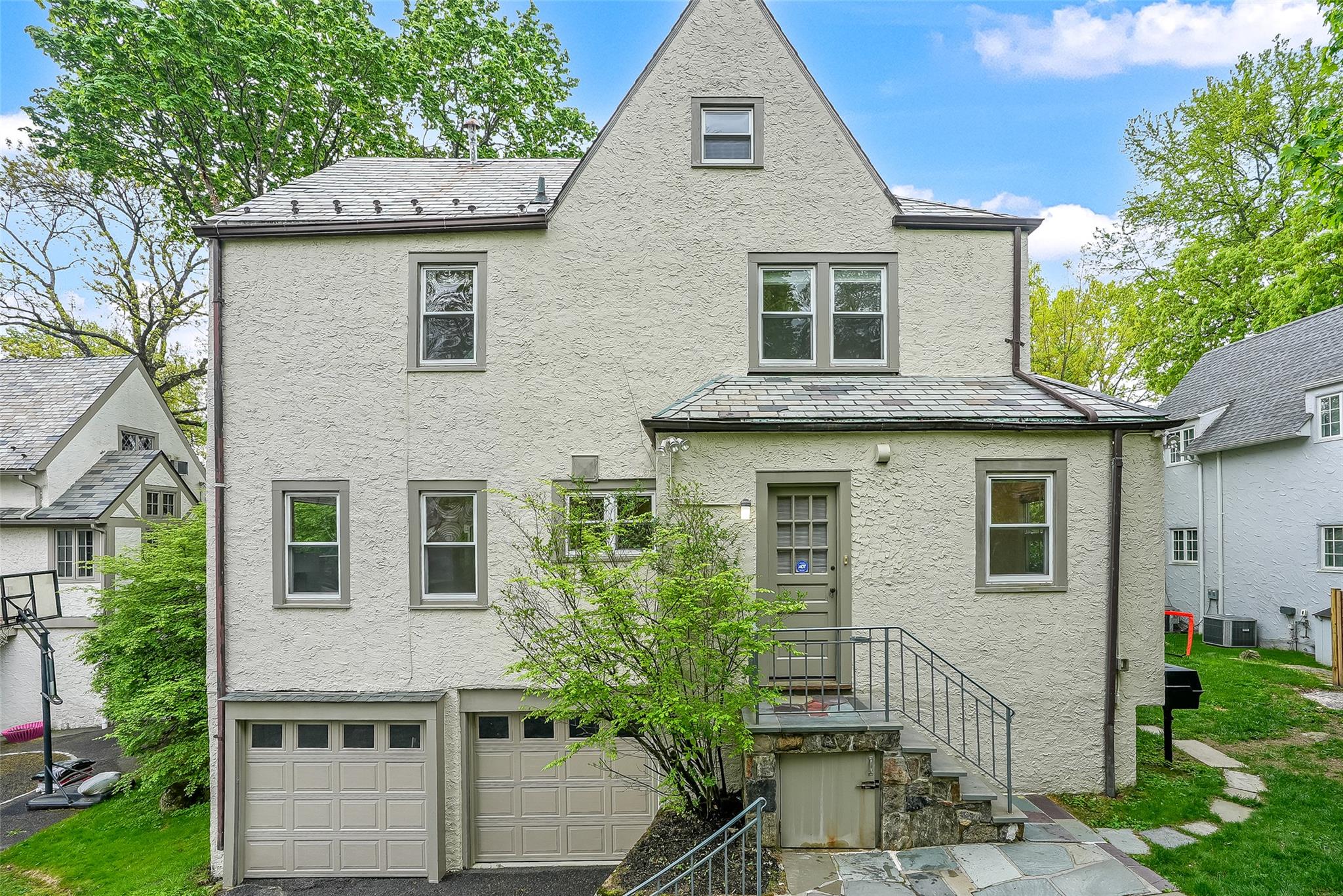 654 Forest Avenue, Larchmont, New York image 34