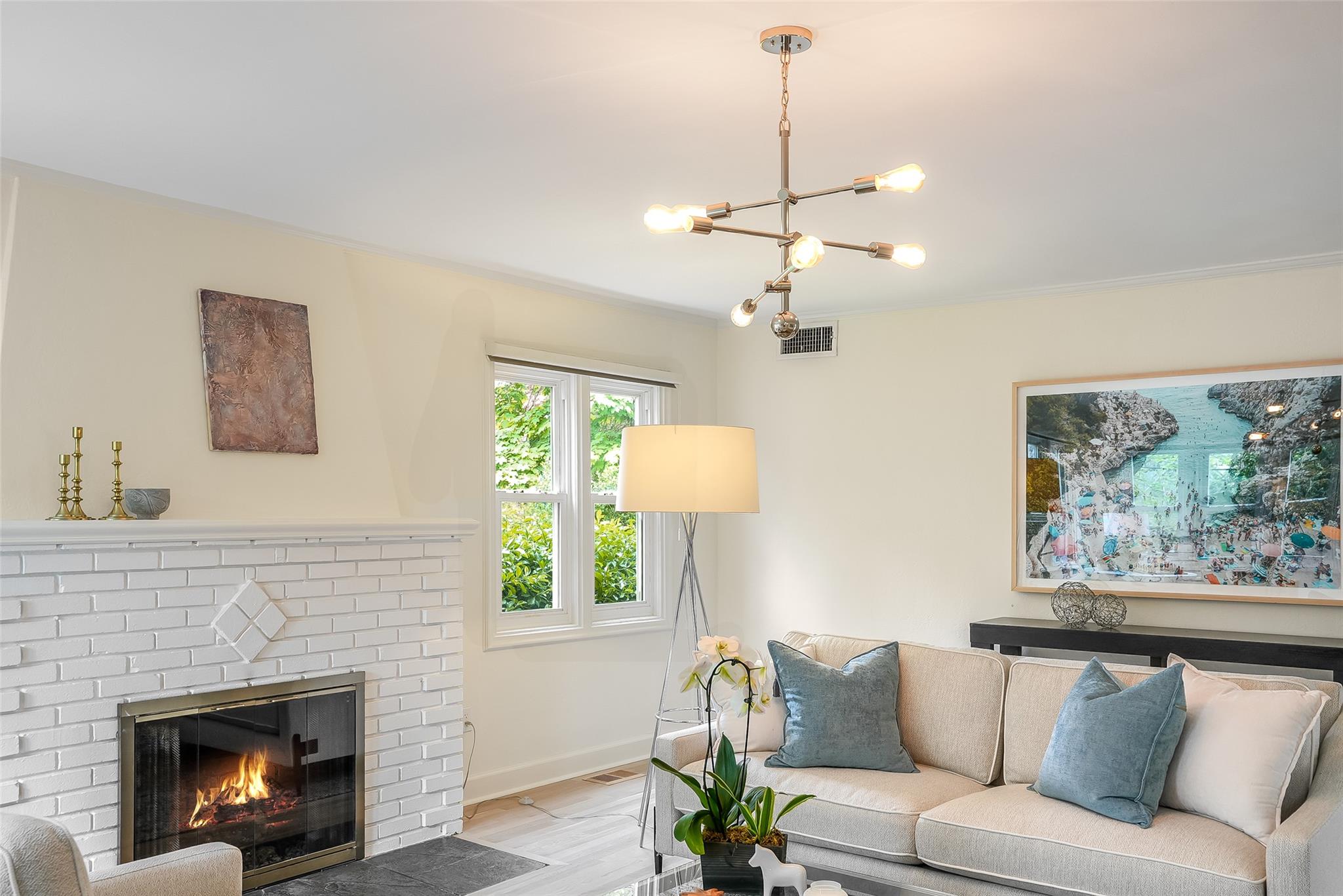 654 Forest Avenue, Larchmont, New York image 7