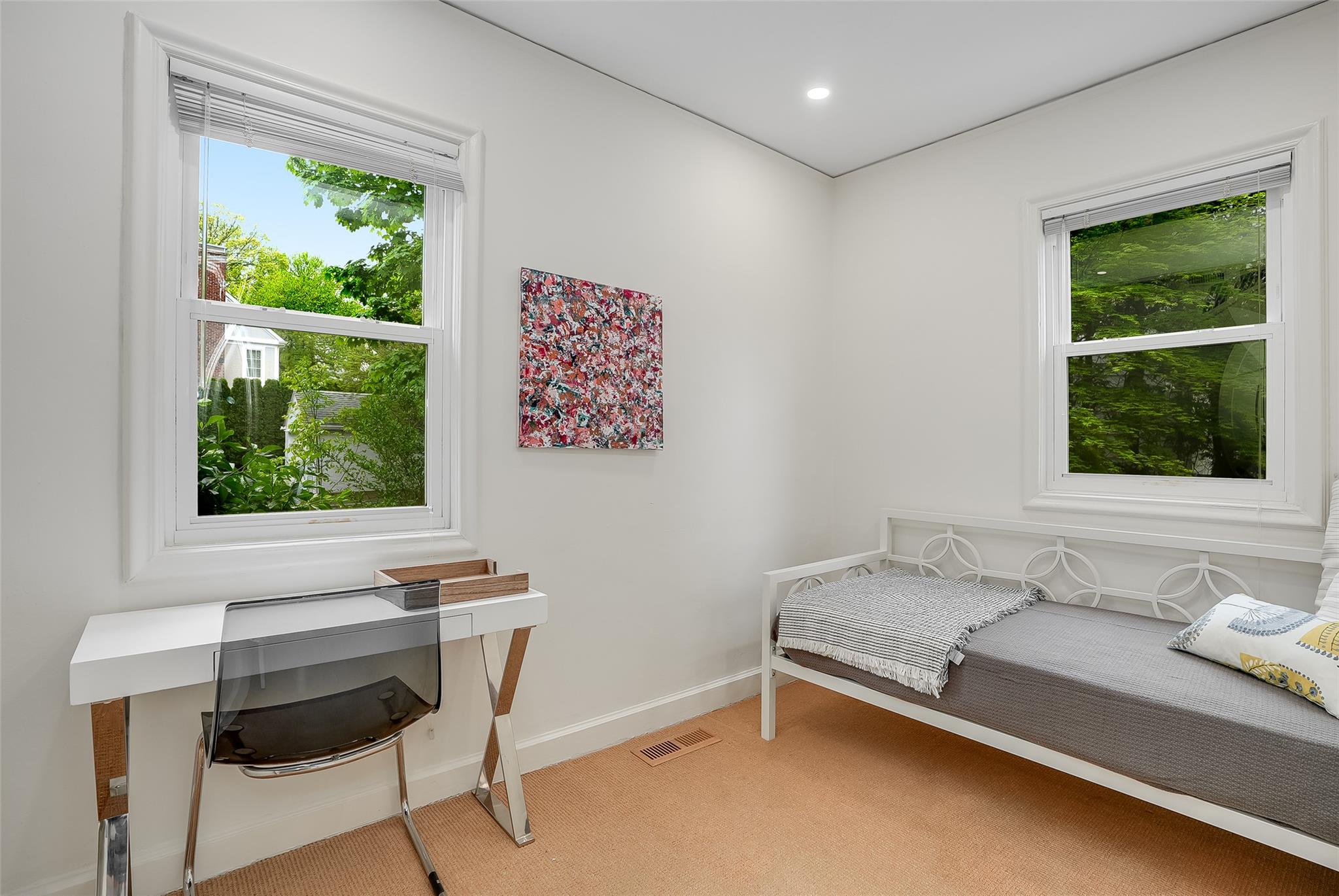 654 Forest Avenue, Larchmont, New York image 33