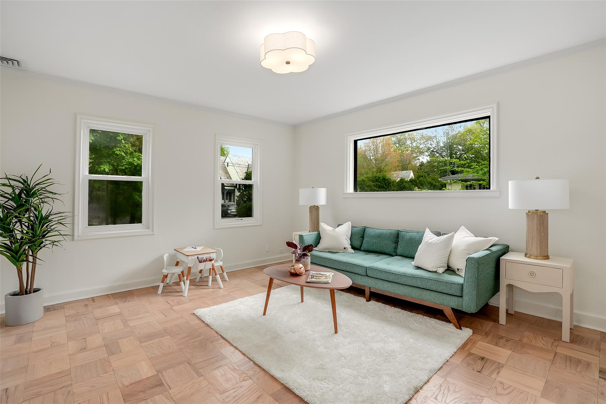 654 Forest Avenue, Larchmont, New York image 18