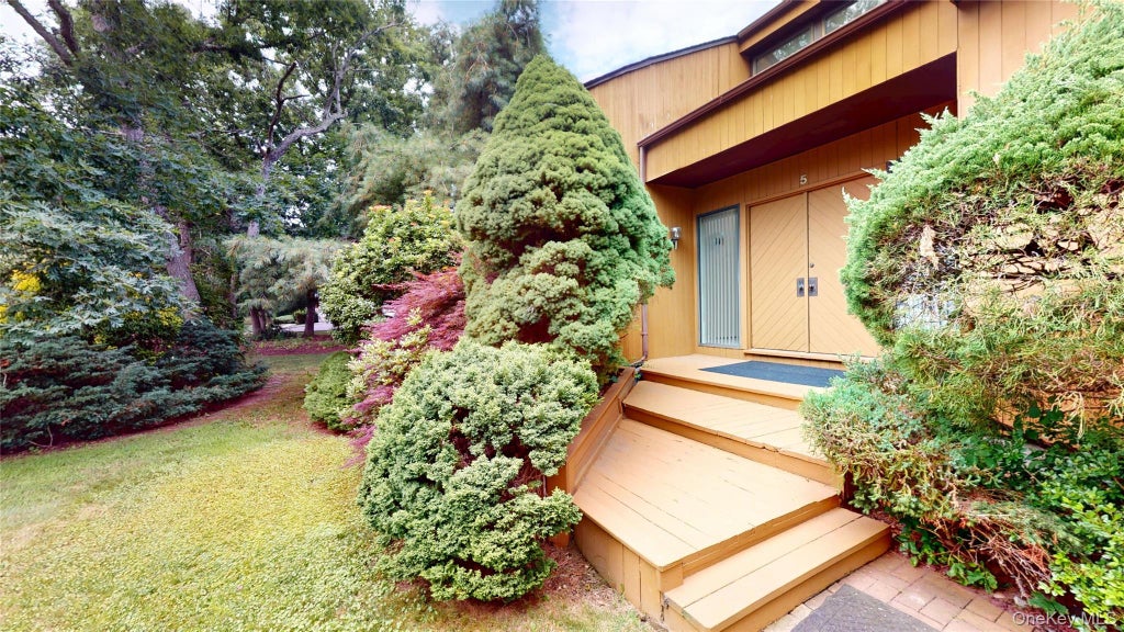 Photo of 5 Day Street, Port Jefferson Station, NY 11776 (MLS # 1021953)