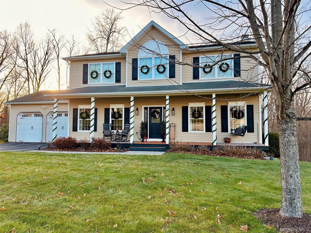 Photo of 58 Red Maple Way, New Windsor, NY 12553 (MLS # 953469)