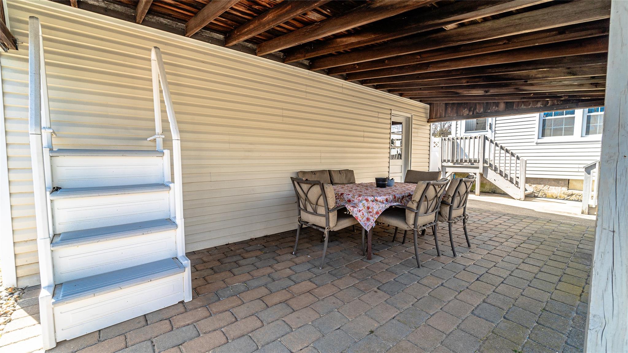 96 17th Street, West Babylon, New York image 39