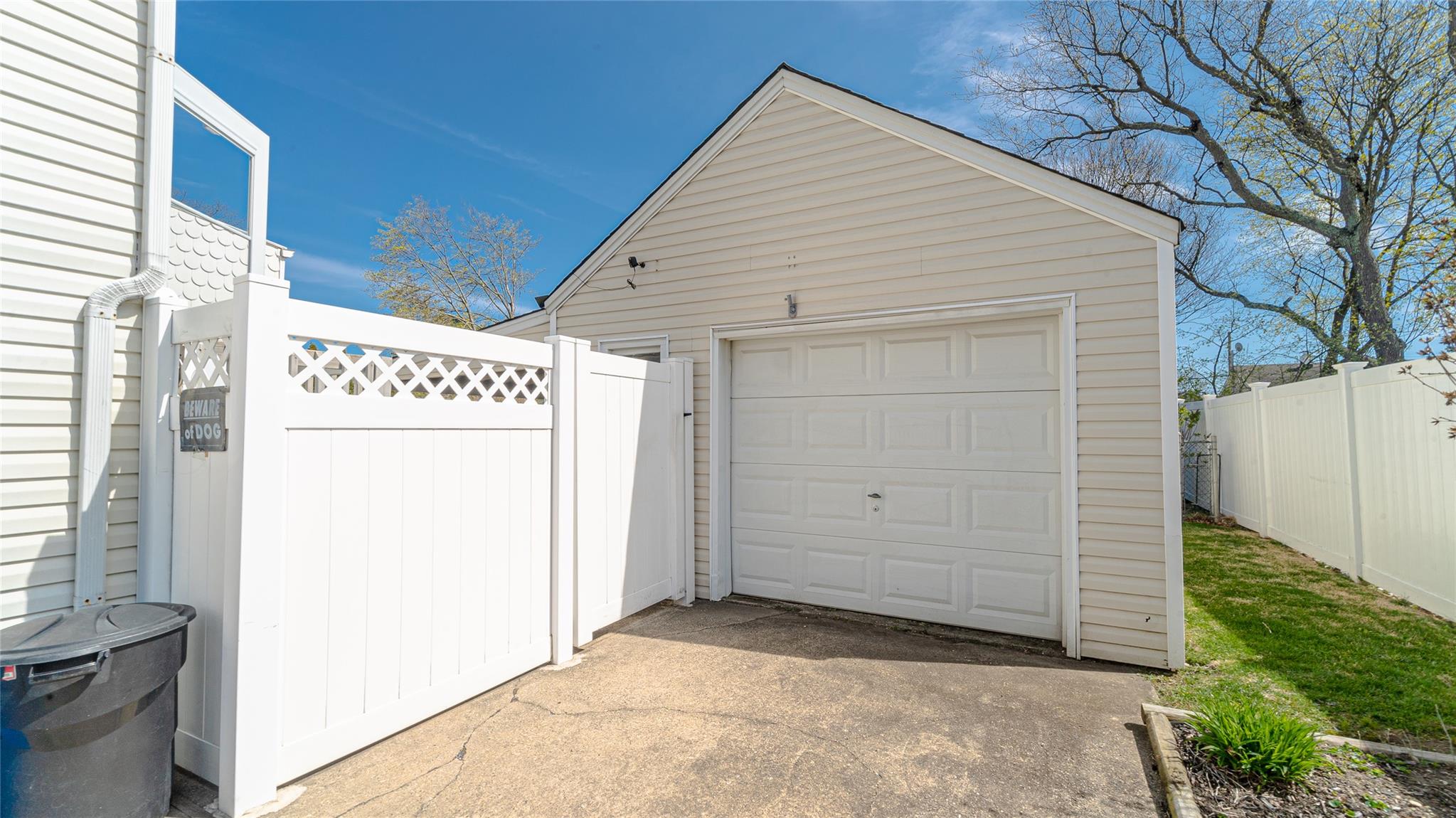 96 17th Street, West Babylon, New York image 41