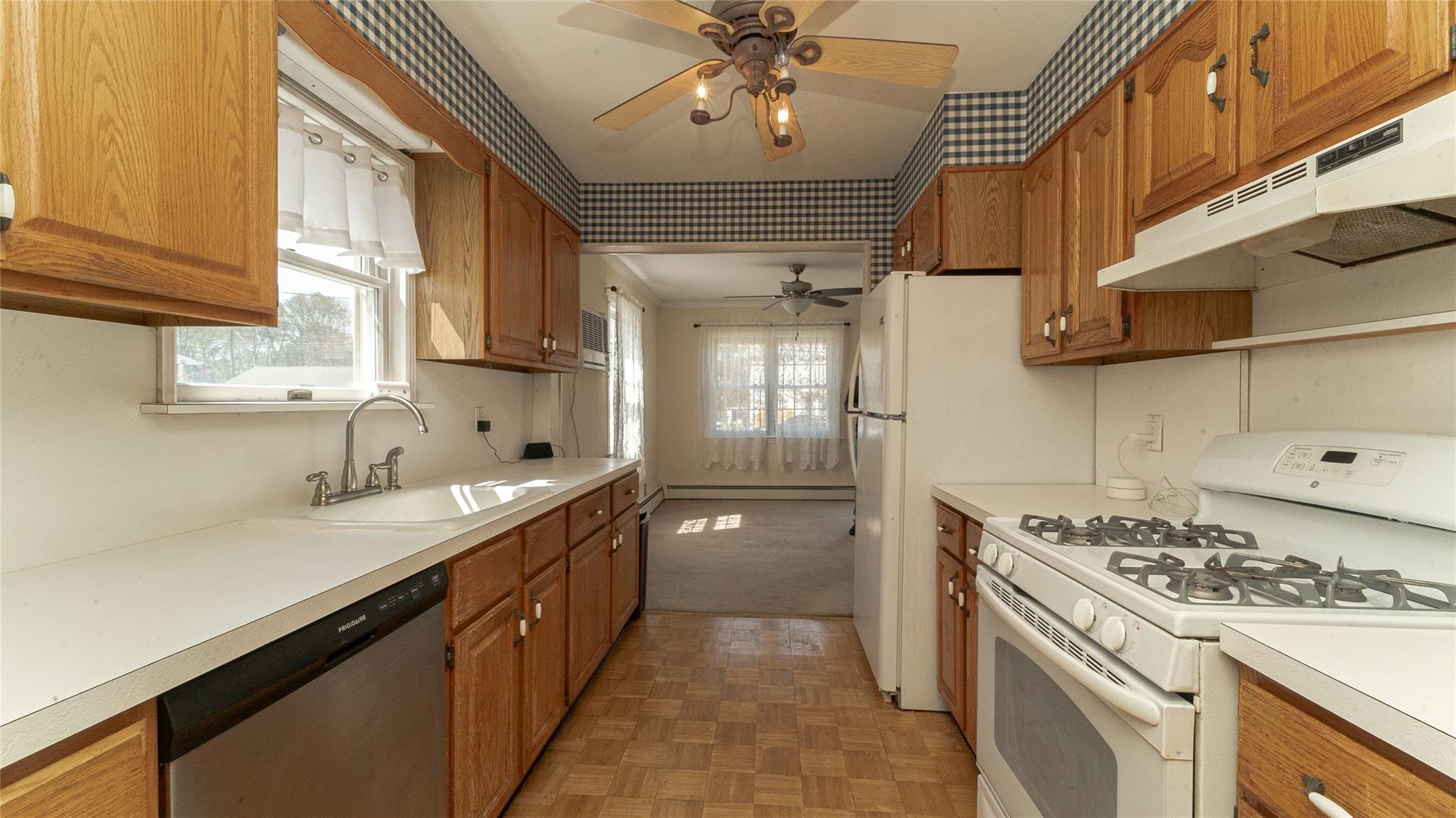 96 17th Street, West Babylon, New York image 12