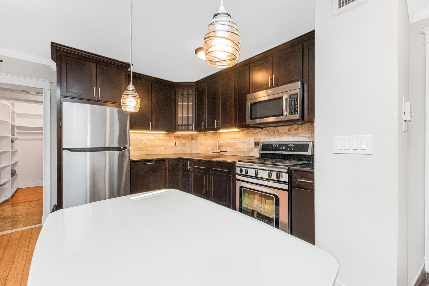 1374 Midland Avenue 501